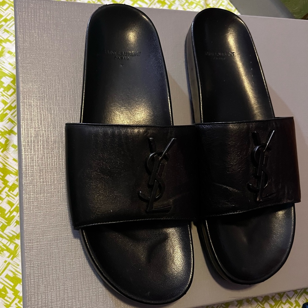 Saint Laurent